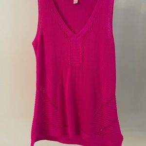 Size small, sweater tank
